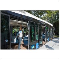 Innotrans 2018 - Bus Alstom Aptis 05.jpg